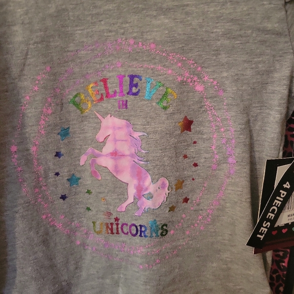 Girl's 4 Piece outfit sets by Pink Velvet sz 5/6 New - Picture 2 of 7